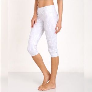 Alo White Airbrush Python Capris